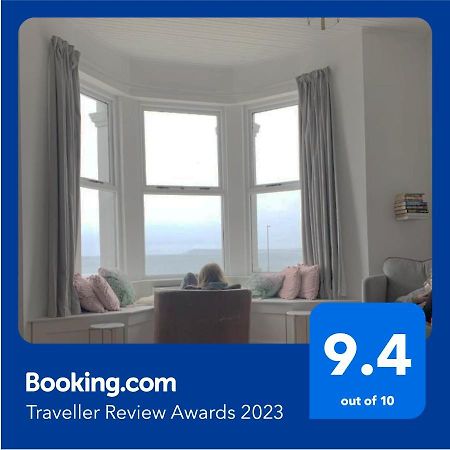 Stunning 3 Bed Seafront Mansion Building Sleeps 6 Adults Or 8 With Kids Apartment Portrush Exterior photo